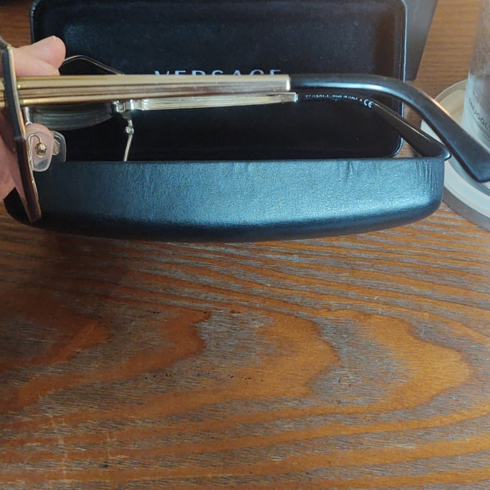 Versace sunglasses - Picture 2 of 11